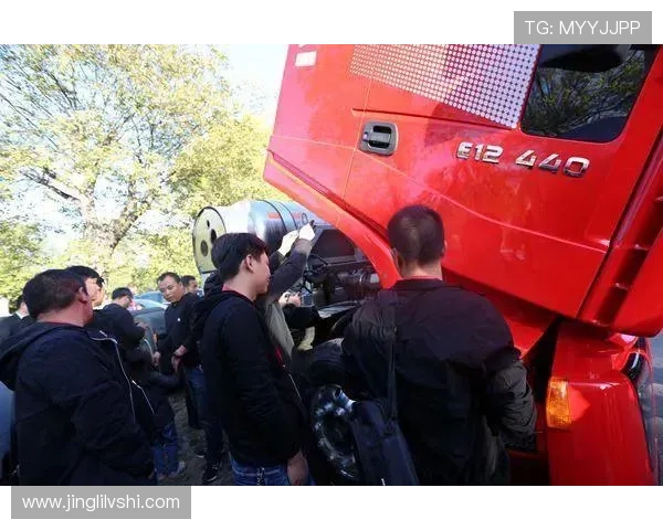 11升机就要来了!高原偶遇杰狮试验车 11升机就要来了!高原偶遇杰狮试验车